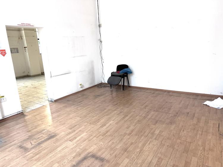 Spatiu comercial stradal cu 2 intrari ~ 164 mp ~ bld Mircea Voda