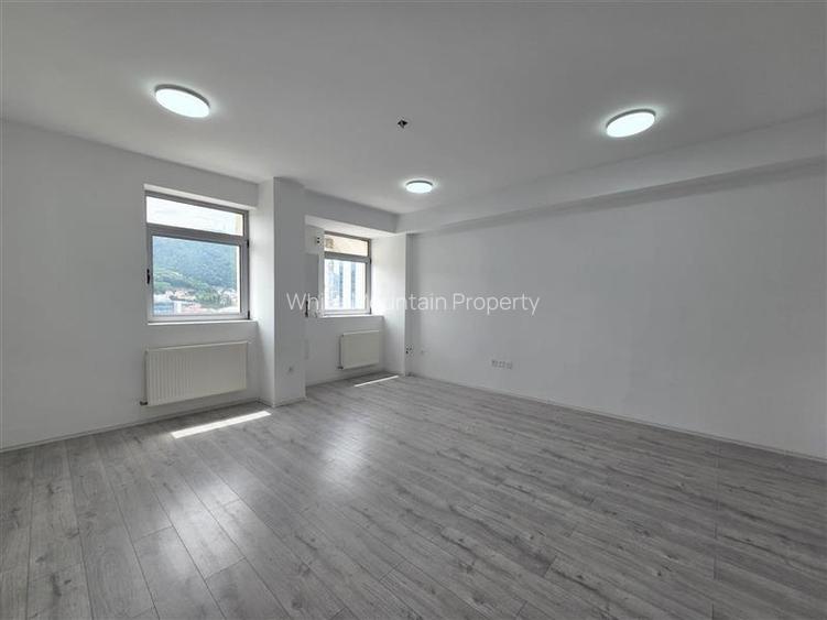 Apartament 2 camere Centrul Civic pretabil birouri - 15