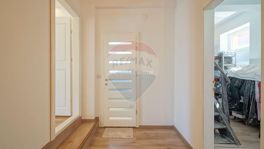Proprietate rară în centrul Râșnovului, cu spațiu comercial - 37