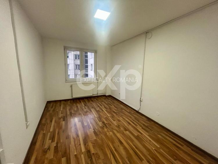 Spatiu comercial de inchiriat, 70 mp,AFI  C. civic- Toamnei - 700 Euro - 3
