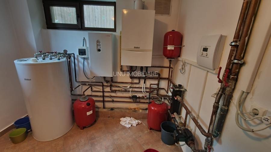 Vilă în Bârnova 260 mp utili, teren 1030 mp D+P+E+M, complet mobilată și LIBERA - 2