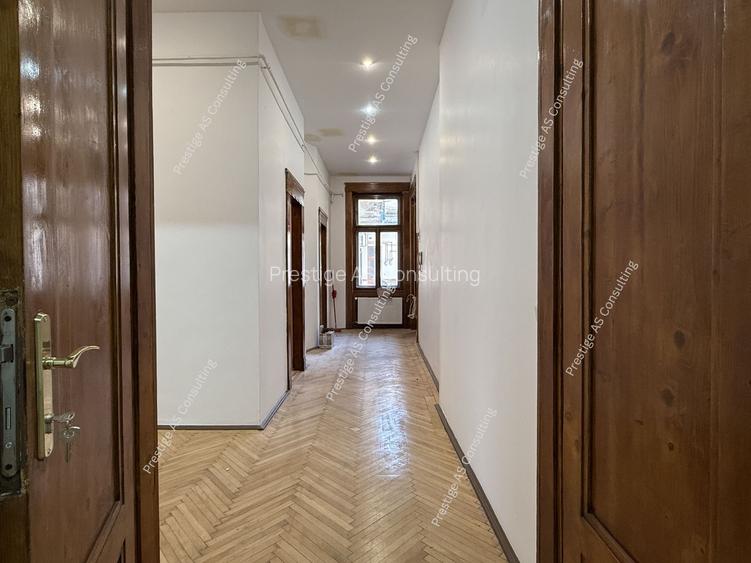 Apartament Patrimonial 150 mp | Balcon cu vedere directa spre Piata Victoriei - 5