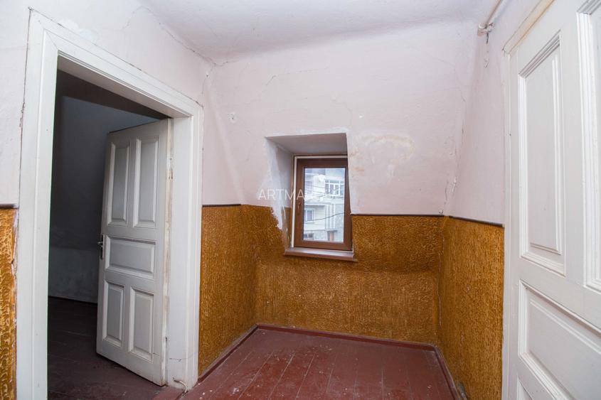 Vila Viorica Kogalniceanu - monument istoric de vanzare central Sinaia - 13