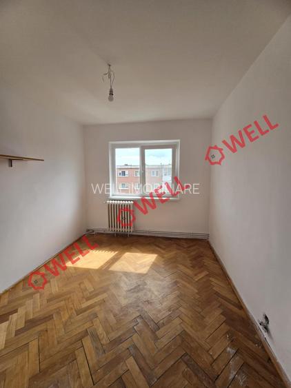 Bitai Klaudia  +40728084470 Arata adresa de email   Apartament cu 4 camere de în - 7