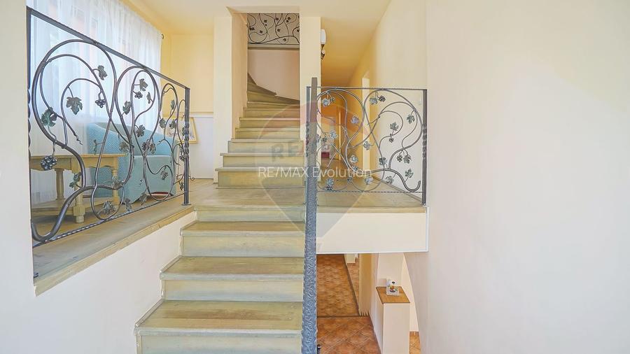 Pensiune de Vanzare in Moieciu de Sus | Comision 0% - 9