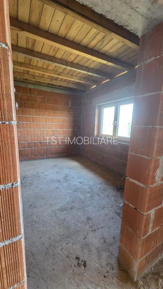 Casa in rosu - Paulesti, str. Andrei Muresanu - 8