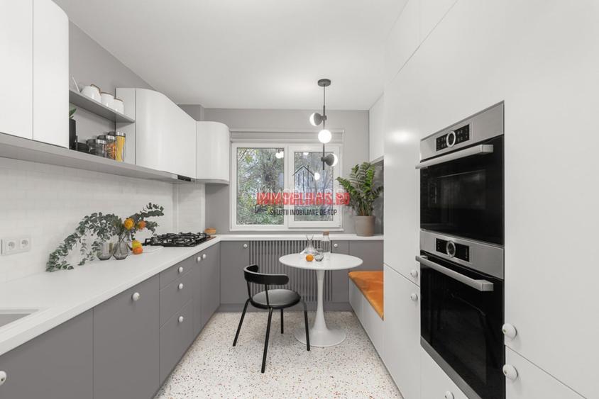 N. Teclu-Metrou, Mijloace Transport, Direct Dezvoltator - 6