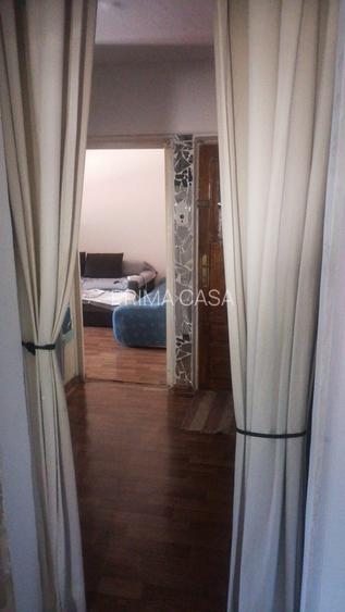 Apartament cu 2 camere ~ zona Brosteni ~ etaj 3 din 4 ~ confort 1 decomandat - 8