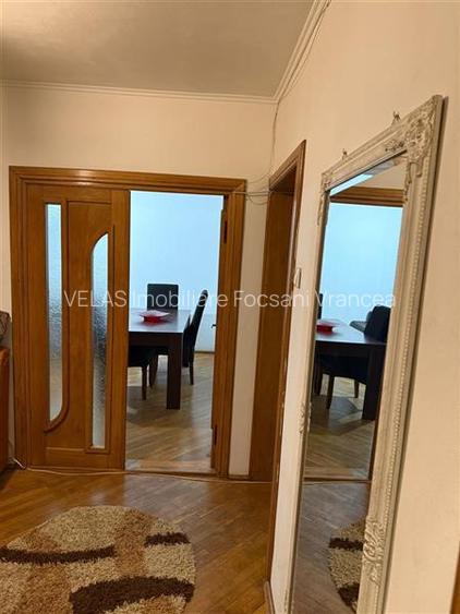Inchiriez apartament 3 camere, et 3, mobilat, zona Doi Stejari - 14