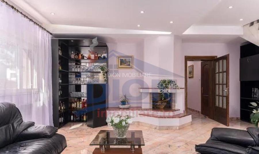 Vila cu farmec aparte si gradina superba in zona centrala - 16