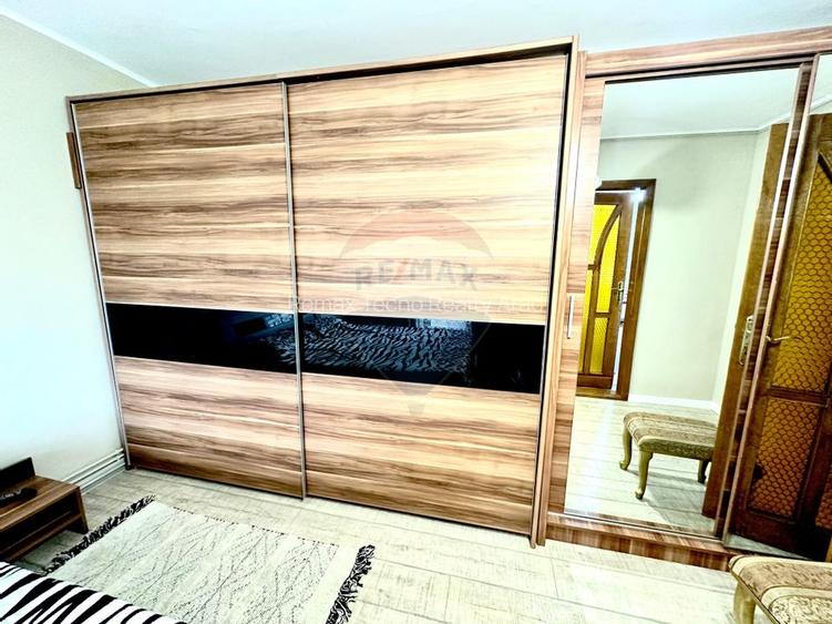 Apartament 3 cam, 2 balcoane, loc parcare zona Micalaca Orizont - 3