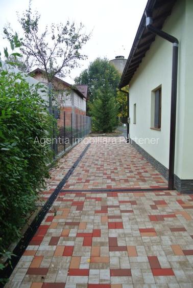 Casa noua, P+E, Stefanesti-Golesti, teren  877mp - 2