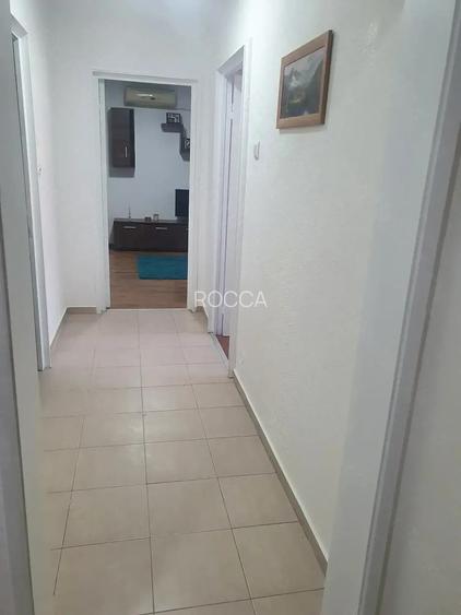 2 camere decomandat 60 mp – 1 Decembrie 1918, balcon, etaj 4/10, 2 min metrou - 7