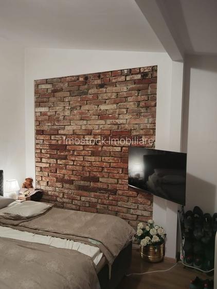 Casă -zona Liviu Rebreanu - 12