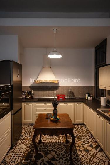 Ultracentral | Cladire Istorica | 3 camere | Etaj Intermediar. - 4