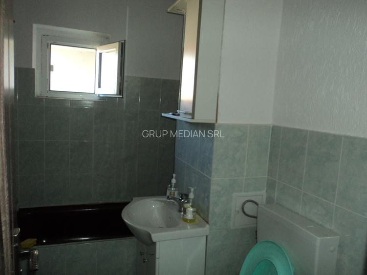 Apartament 4 camere, etaj 4, zona Kaufland  Libertatii - 7