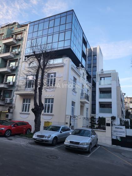 O poveste care asteapta sa fie rescrisa -cladire cu potential in centrul orasulu - 7