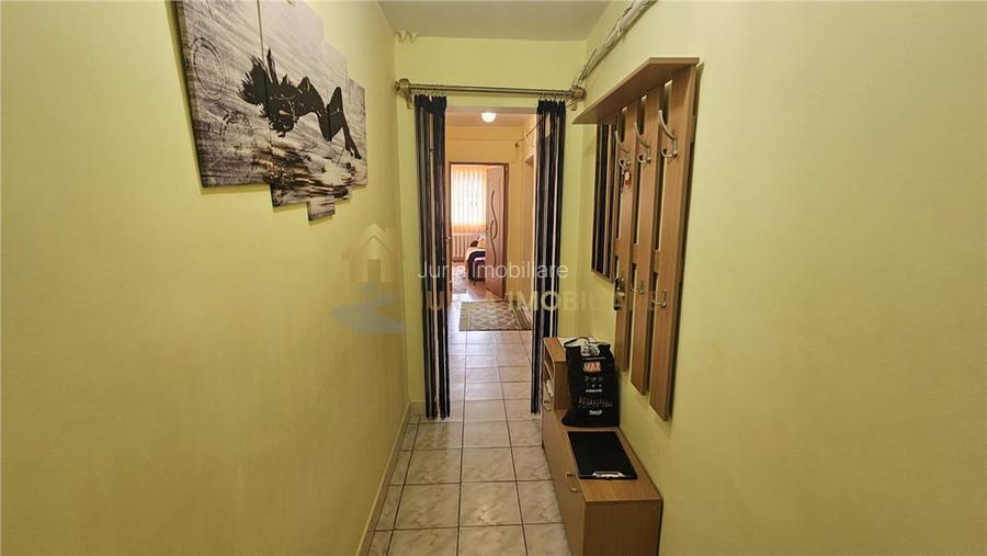 APARTAMENT 2 CAMERE 42 MP |  BALCON 2MP  | LOCATIE EXCELENTA !!! - 3