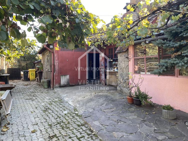 Casa de vanzare in Sibiu cu 2 apartamente  si gradina de 147 - 20
