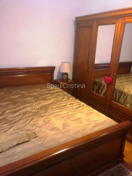 Inchiriez apartament 4 camere, etaj 1, strada UNIRII, Nr.70, Bloc D - 2