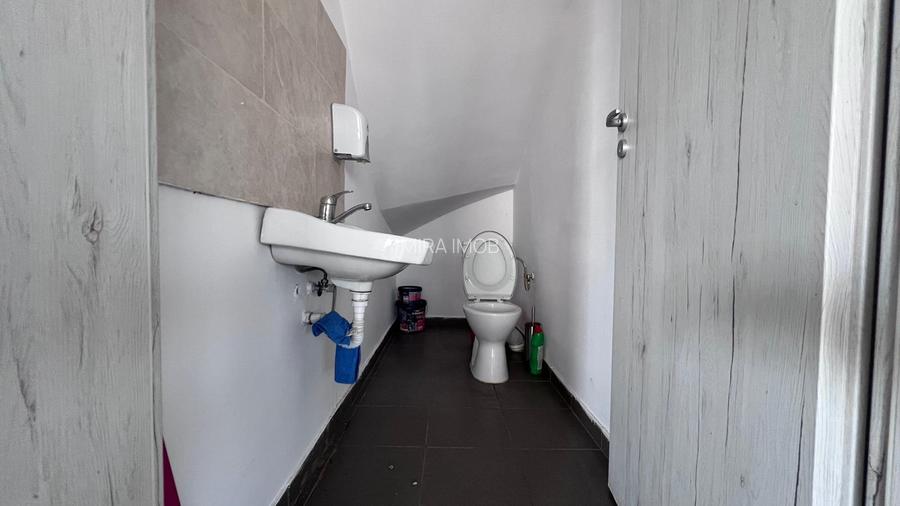 Spațiu comercial de închiriat – clădire P+1, compartimentare versatilă - 6