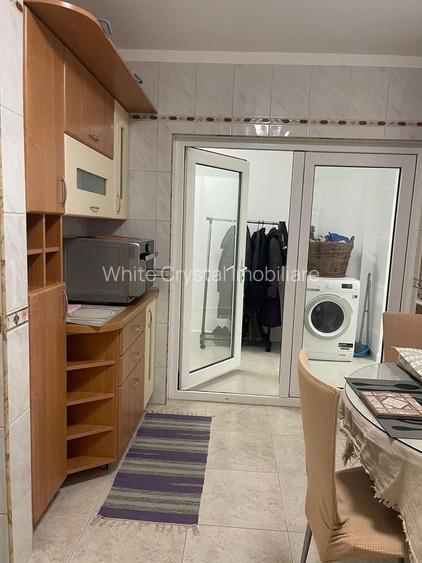 Închiriez apartament 3 camere, modern, spațios, Piața Alba Iulia , AC - 8