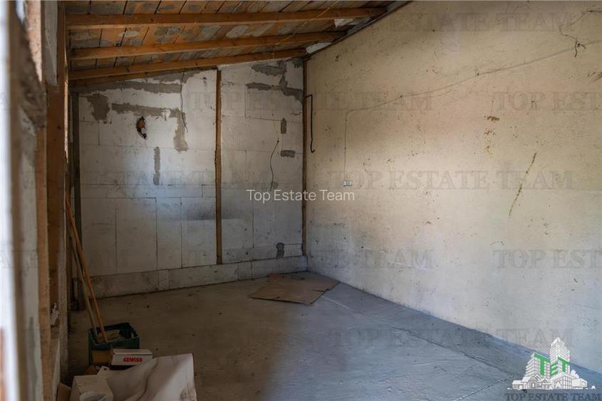 Vila 300mp teren 935mp pentru investitie! 2100 euro/luna chirie! - 24