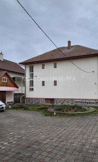 VAND CASA D+P+E TEREN 1000 MP SUB ARINI - 4