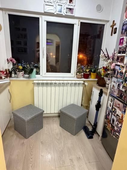 Proprietar - apartament 2 camere, decomandat, 2 balcoane, et.1 - 13