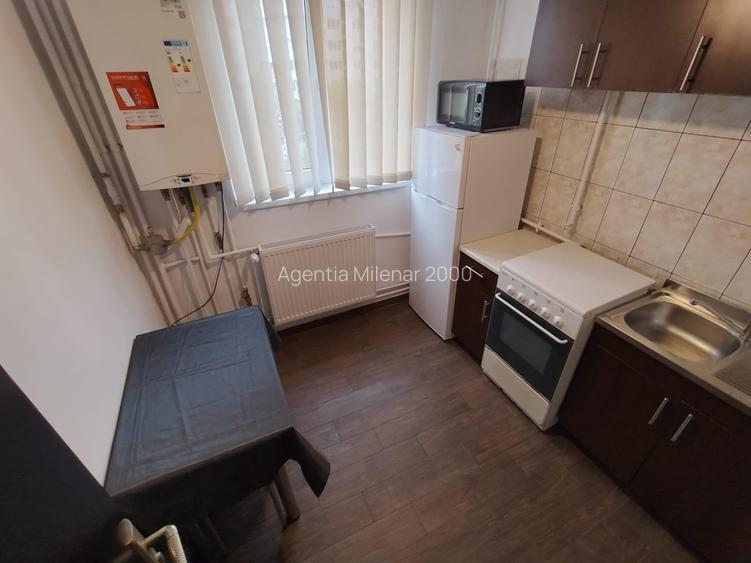 Lângă facultatea Medicină si Punctele Cardinale-pe frumosul bulevard TakeIonescu - 16