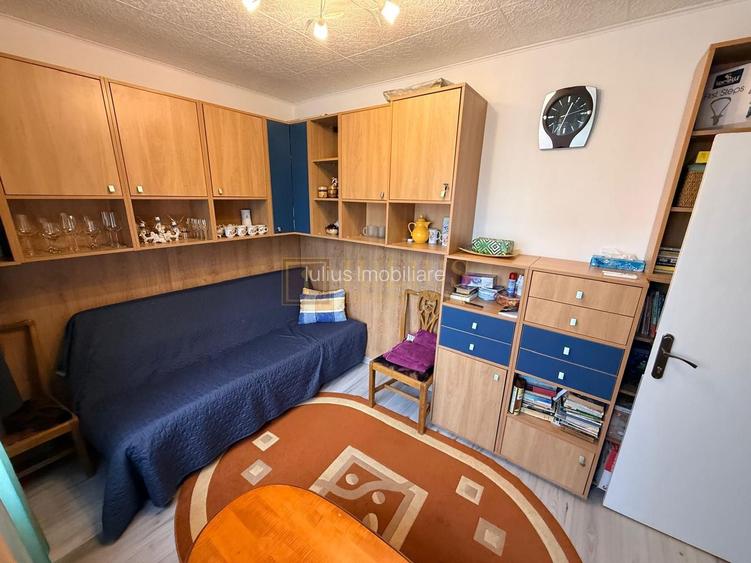 2 camere| curte comuna cu 3 apartamente| centrala proprie| zona aradului| - 6