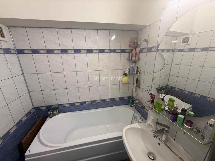 De vânzare apartament 3 camere Zona Centrala et 1 la cheie - 10