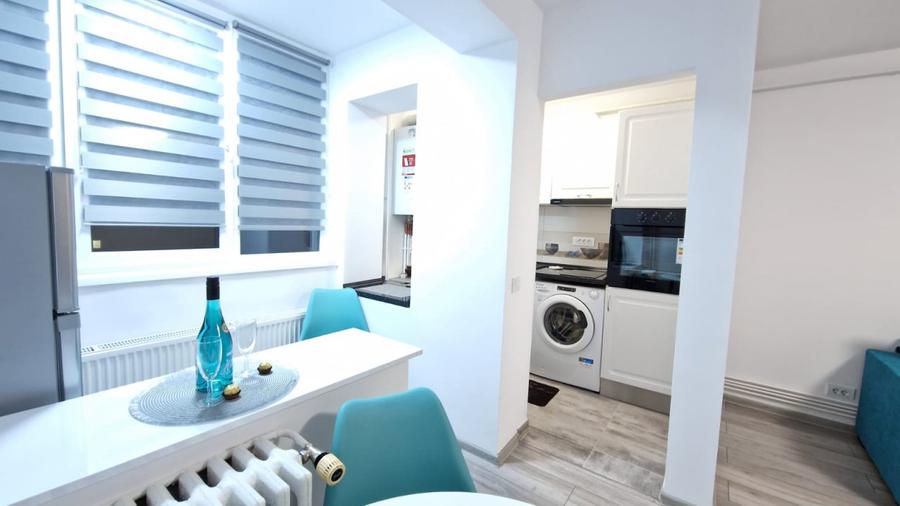 Inchiriere Garsoniera cocheta zona Coresi Tractorul - 8