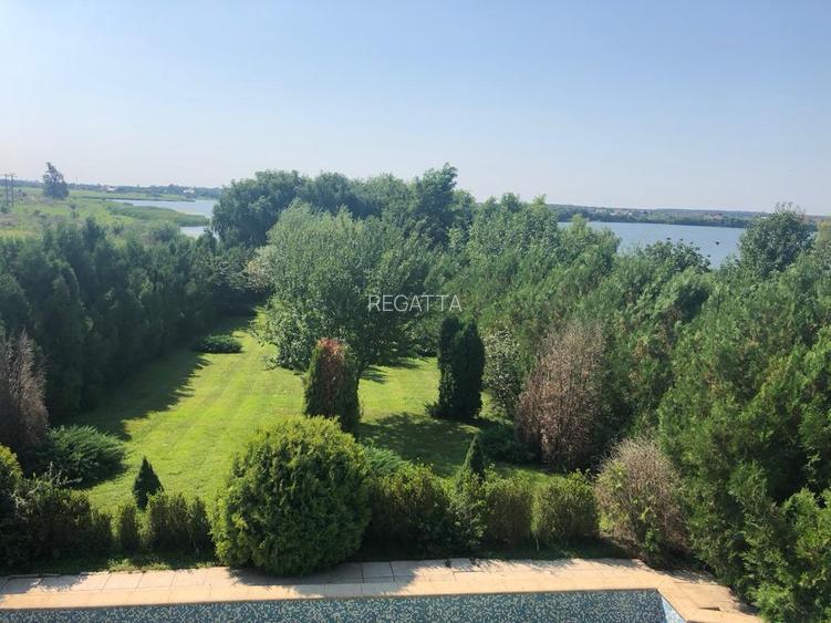 VILA IMPRESIONANTA CU ACCES LA LAC si PISCINA - 2