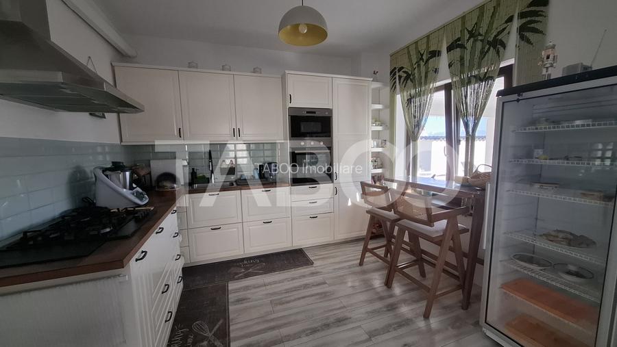 Casa individuala de vanzare 5 camere 172 mp langa Padurea Dumbrava - 3