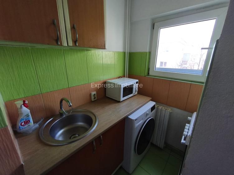 Garsonieră de închiriat în Constanța, zona Trocadero - 5