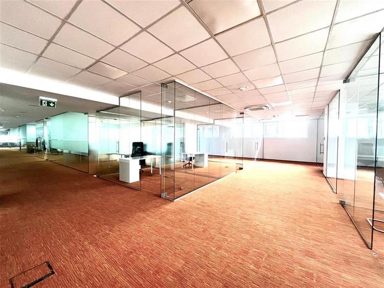 Spatiu de Birouri Clasa Superioara - Zona Dacia, Piata Romana