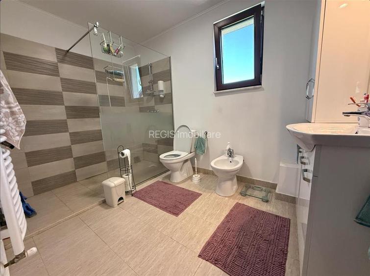 Vila tip Duplex, Curte proprie, Sanpetru Brasov - 12