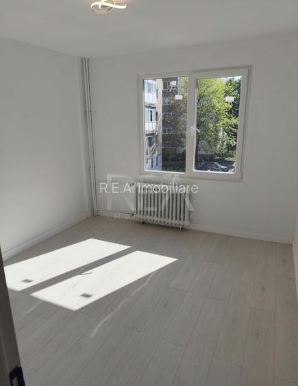 3 camere, et 2/8, decomandat-Drumul Taberei, Str Chilia Veche - 4