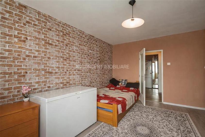 Apartament 2 camere,improspatat, decomandat,balcon,pivnita,Targu Secuiesc - 7