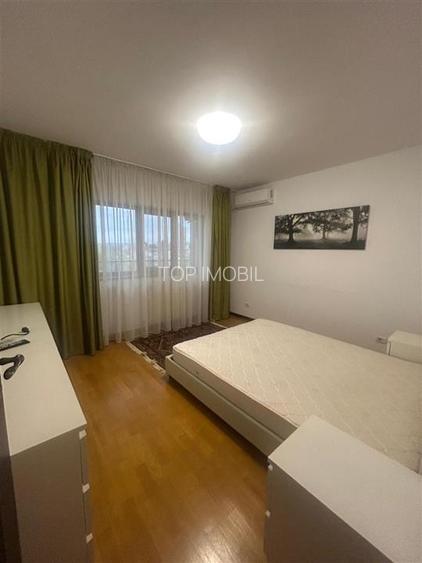 2 camere 68 mp, etaj 3 bloc Iasicom zona Podul de Fier - 3