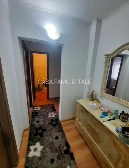 93000 euro!!! 3 camere .. 68 mp plus 2 balcoane cu centrala - 2