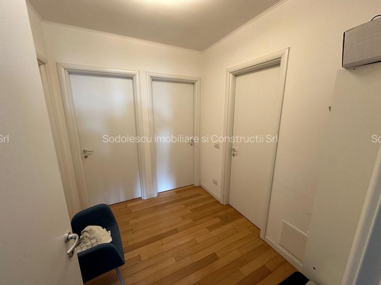 Birouri, cladire noua, zona centrala - 12