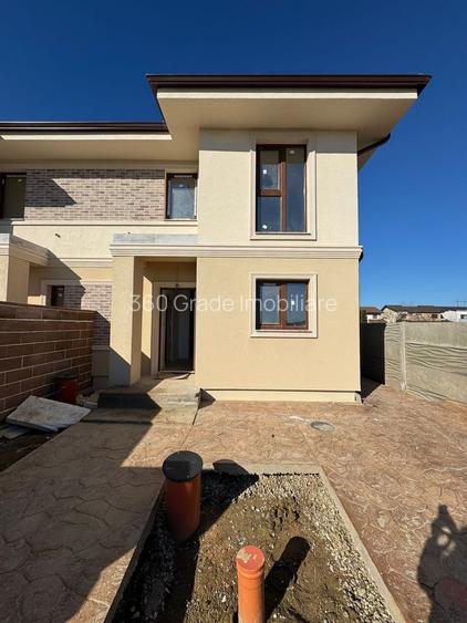 Duplex în Moșnița Noua ă, lângă M.City LOCAȚIE EXCELENTĂ! Comision 0 - 2
