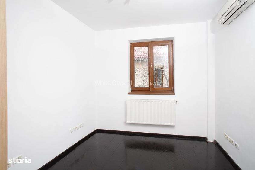 Închiriez apartament 2 camere + mansardă, Piața Muncii -Decebal, birou - 4