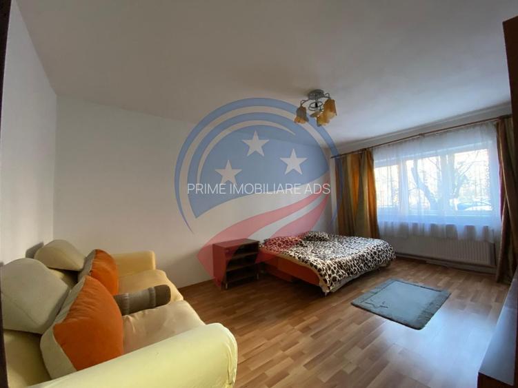 CHIRIE AP 2 CAMERE ROVINE CU CENTRALA - 2