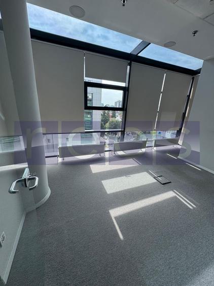 SPAȚIU BIROURI DE ÎNCHIRIAT IN ZONA PREMIUM + PARCARE + ROOFTOP - 2