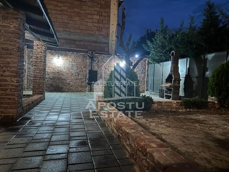 Casa individuala cu 4 camere,2 bai,mobilata,Calea Lipovei - 37