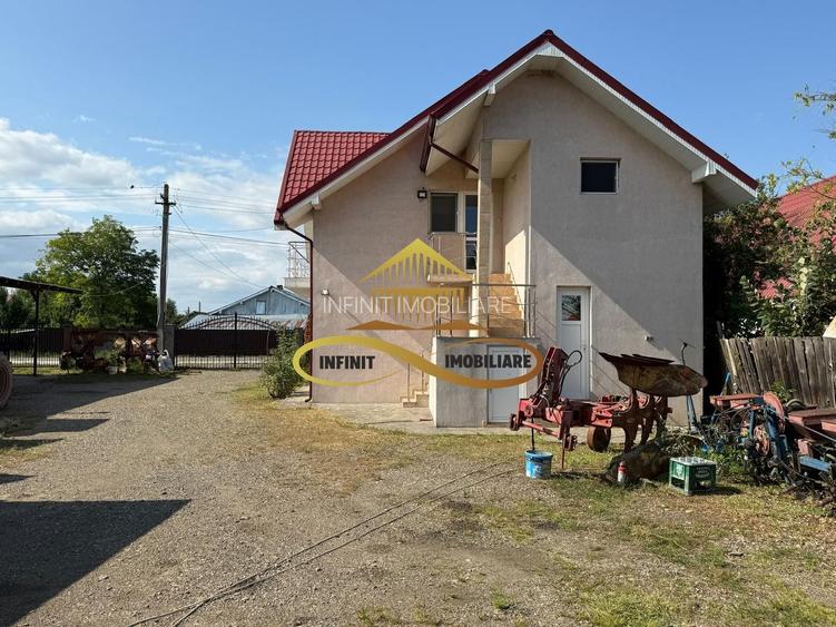 Casa de vanzare in Bacau Saucesti spatioasă cu etaj separat - 28