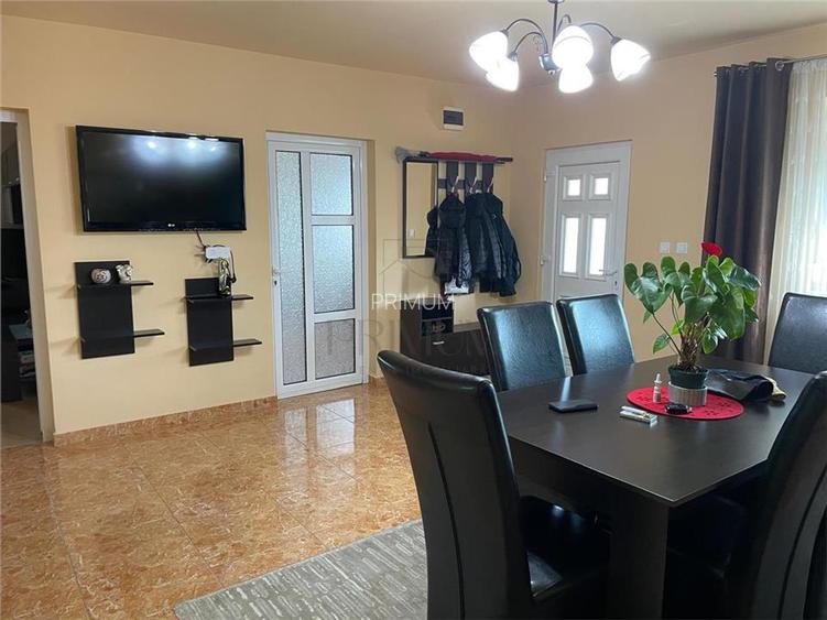 Casa individuala - mobilata utilata - toate utilitatile - asfalt - zona excelent - 4